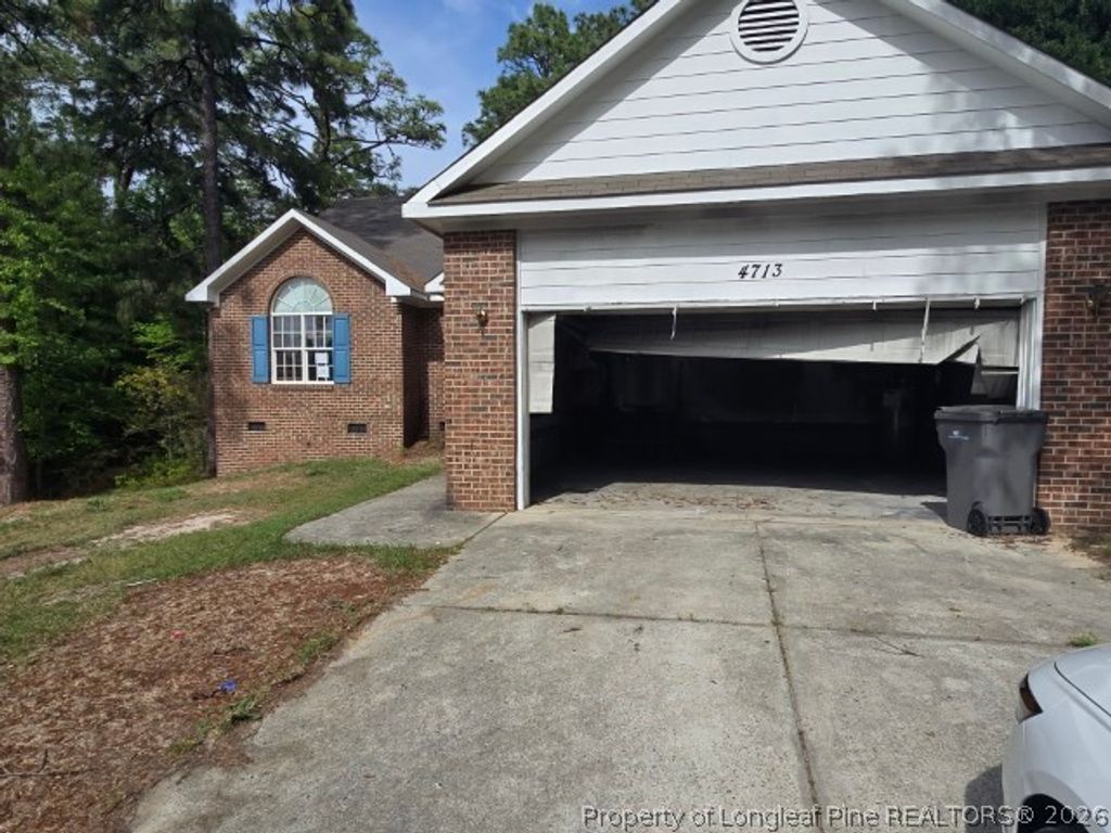 4713 Miranda Drive, Hope Mills, NC 28348