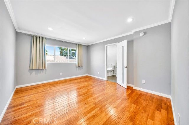 18631 Collins 10, Tarzana (los Angeles), CA 91356