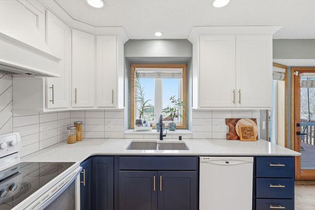 14125 Crocus Way, Rosemount, MN 55068