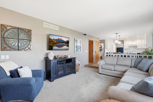 14125 Crocus Way, Rosemount, MN 55068