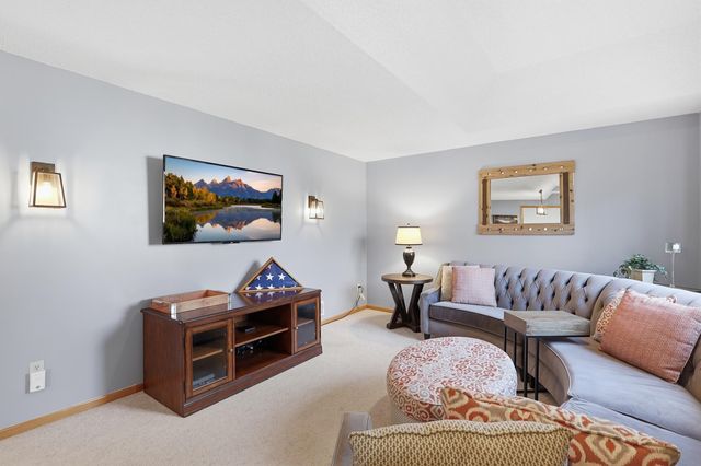 14125 Crocus Way, Rosemount, MN 55068