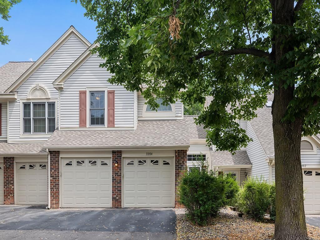 11004 Oregon Curve, Bloomington, MN 55438