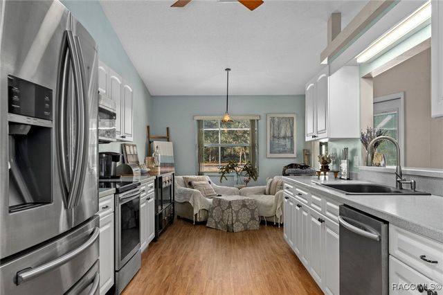 156 N Seton Avenue, Lecanto, FL 34461