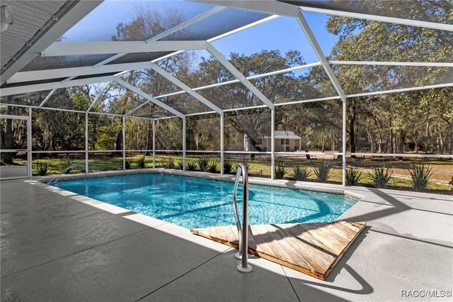 156 N Seton Avenue, Lecanto, FL 34461