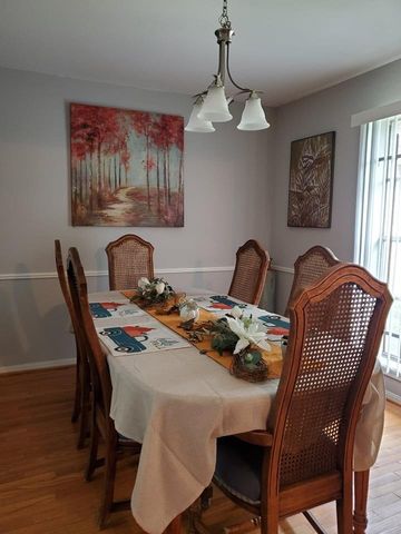 5210 Honey Circle, Houston, TX 77004