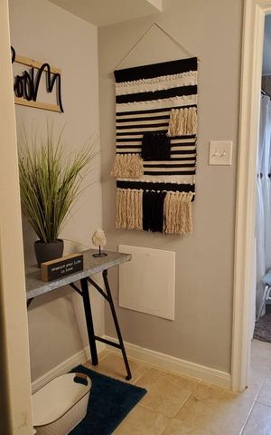 5210 Honey Circle, Houston, TX 77004