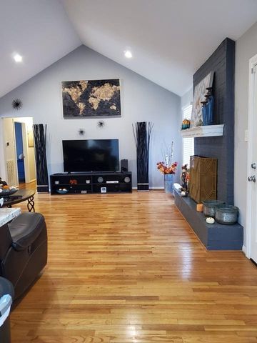 5210 Honey Circle, Houston, TX 77004