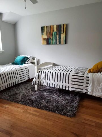 5210 Honey Circle, Houston, TX 77004