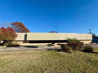 2439 S 11th Street, Niles, MI 49120