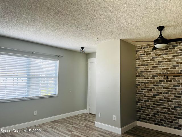 3005 Sir Hamilton Circle 14, Titusville, FL 32780