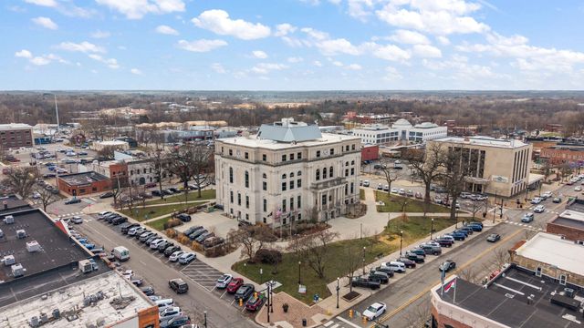 153 Morgan Boulevard 2, Valparaiso, IN 46383