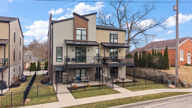 153 Morgan Boulevard 2, Valparaiso, IN 46383