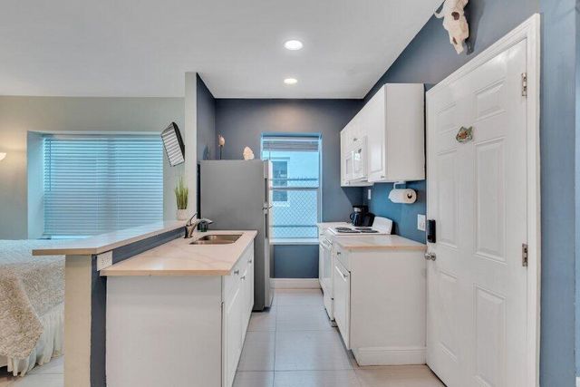 324 Indiana Street 3, Hollywood, FL 33019