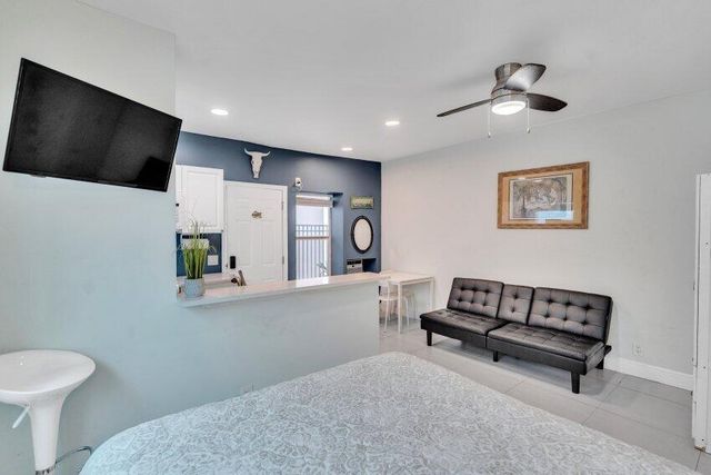 324 Indiana Street 3, Hollywood, FL 33019