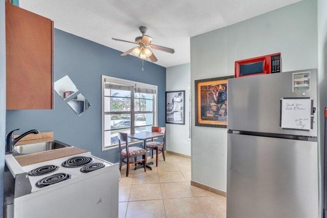 324 Indiana Street 3, Hollywood, FL 33019