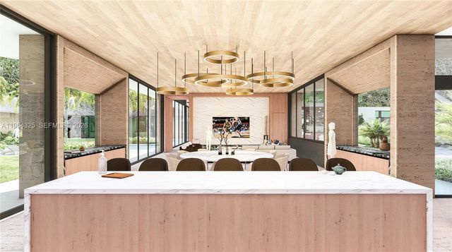 7301 Ponce De Leon Rd, Miami, FL 33143