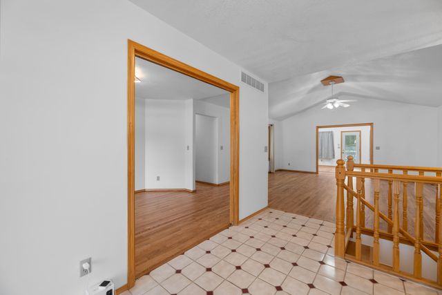 2005 E Pine Bay St, Wichita, KS 67216