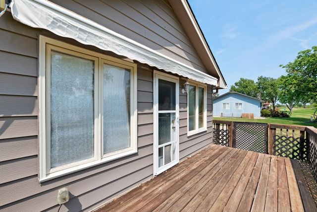 2005 E Pine Bay St, Wichita, KS 67216