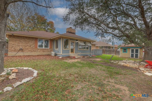 1445 Devin Drive, New Braunfels, TX 78130