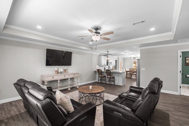 213 Foxfire Drive, Dothan, AL 36301