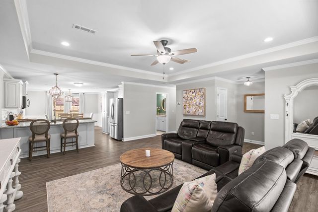 213 Foxfire Drive, Dothan, AL 36301