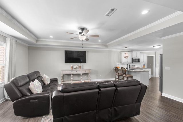 213 Foxfire Drive, Dothan, AL 36301