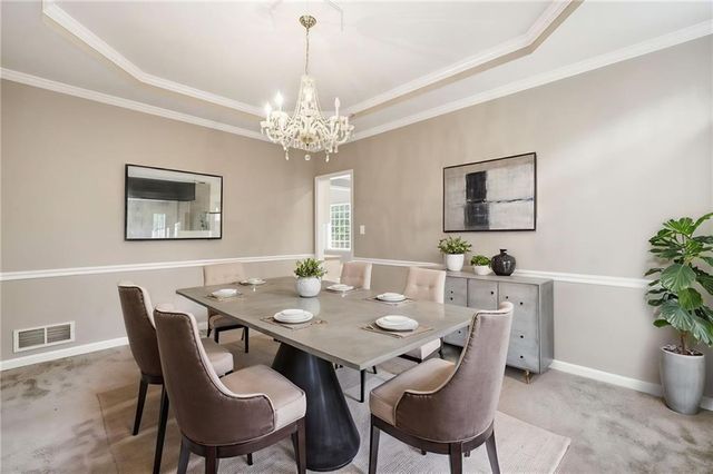 310 Stoneleigh Drive, Atlanta, GA 30331