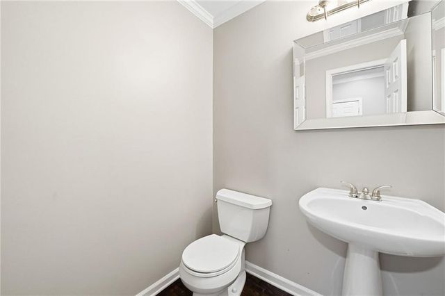 310 Stoneleigh Drive, Atlanta, GA 30331