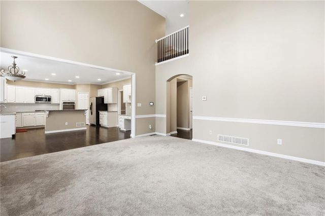 310 Stoneleigh Drive, Atlanta, GA 30331