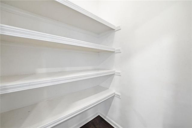 310 Stoneleigh Drive, Atlanta, GA 30331