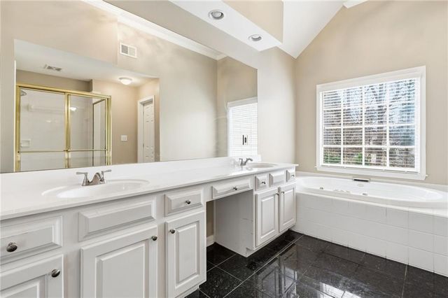 310 Stoneleigh Drive, Atlanta, GA 30331