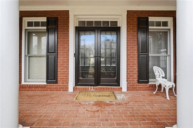 310 Stoneleigh Drive, Atlanta, GA 30331