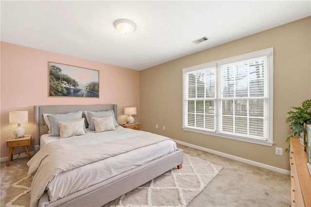 310 Stoneleigh Drive, Atlanta, GA 30331