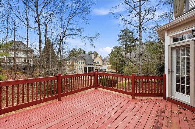 310 Stoneleigh Drive, Atlanta, GA 30331