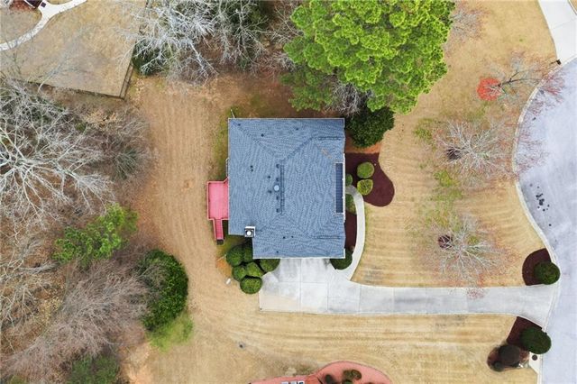 310 Stoneleigh Drive, Atlanta, GA 30331