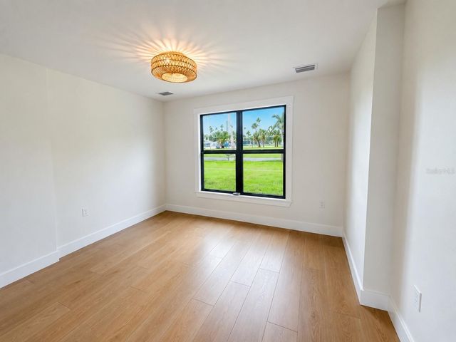 3219 E DEBAZAN AVENUE, St Pete Beach, FL 33706