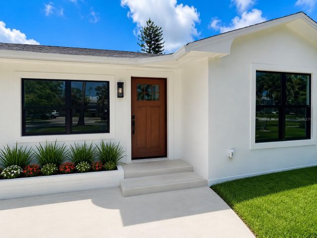3219 E DEBAZAN AVENUE, St Pete Beach, FL 33706
