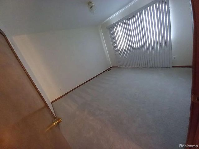 47630 Robins Nest Drive, Utica, MI 48315