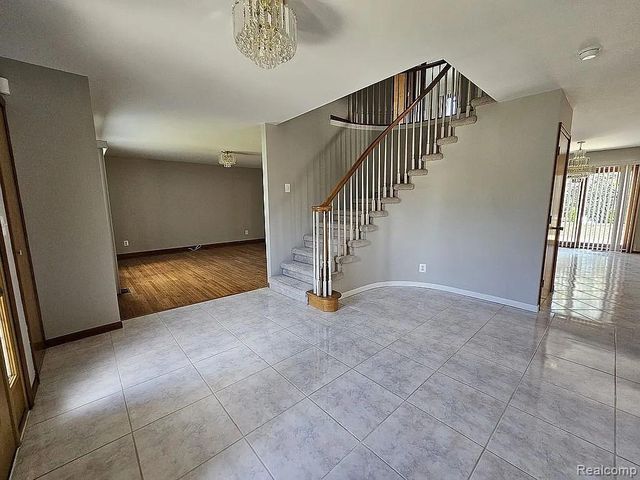 47630 Robins Nest Drive, Utica, MI 48315