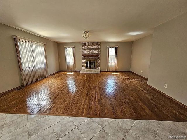 47630 Robins Nest Drive, Utica, MI 48315