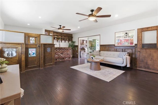 3327 N Studebaker, Long Beach, CA 90808