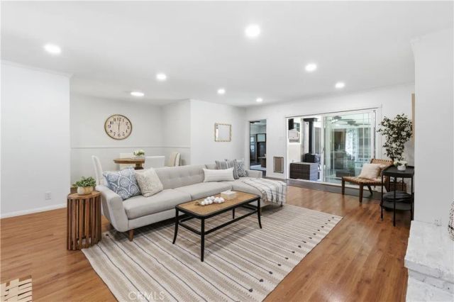 3327 N Studebaker, Long Beach, CA 90808