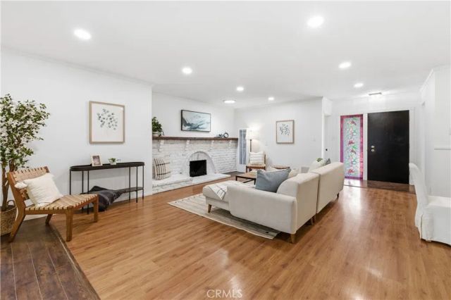 3327 N Studebaker, Long Beach, CA 90808