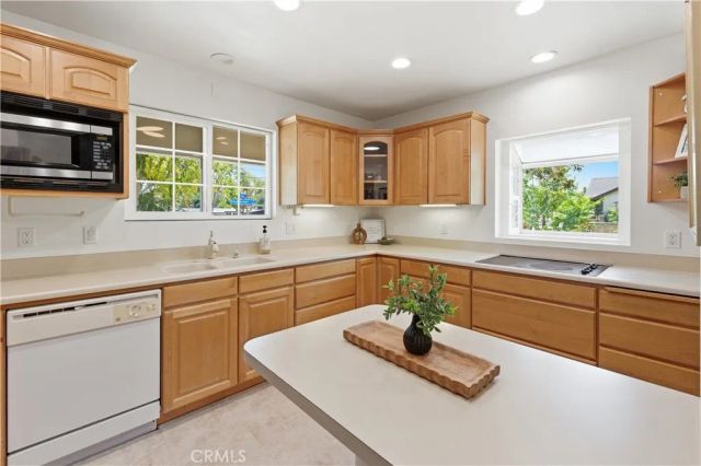 3327 N Studebaker, Long Beach, CA 90808