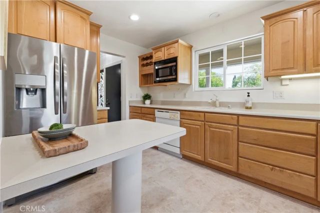 3327 N Studebaker, Long Beach, CA 90808