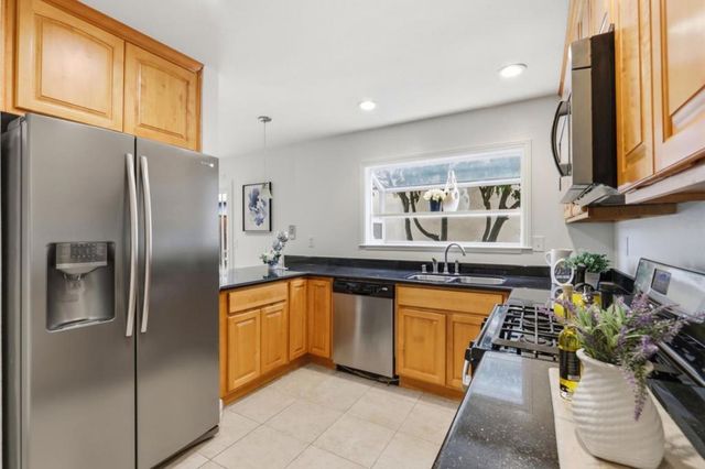 2051 Edgegate Drive, San Jose, CA 95122