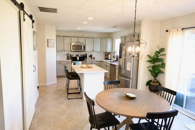 404 Sudbury Drive, Trenton, OH 45067