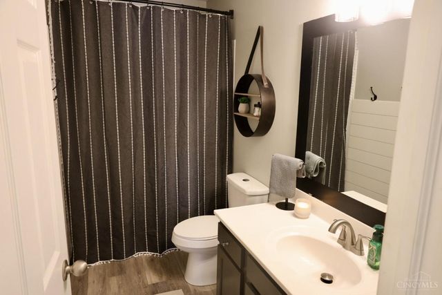 404 Sudbury Drive, Trenton, OH 45067