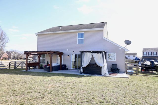 404 Sudbury Drive, Trenton, OH 45067