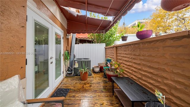 120 E 5th St 2, Hialeah, FL 33010